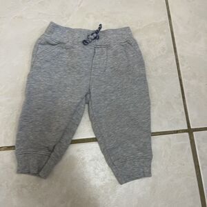 1225. Carter's Size 6 Months